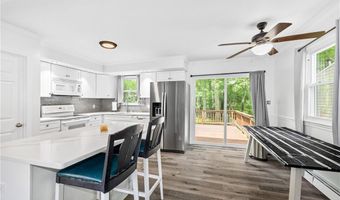 210 Keach Pond Dr, Glocester, RI 02814