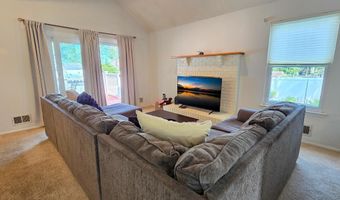 1 Lafayette Ct, Barnegat, NJ 08005