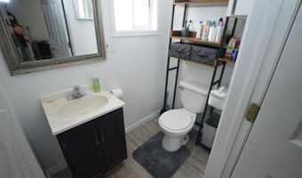 819 W 9TH St, Cheyenne, WY 82001