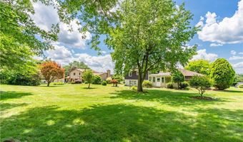 4741 Laburnum Dr, Akron, OH 44319