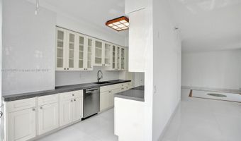 3500 Mystic Pointe Dr 105, Aventura, FL 33180