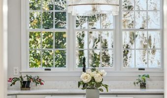 210 Old Plantation Dr W, Beaufort, SC 29907