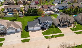 3208 S SOLITUDE Ln, Appleton, WI 54915
