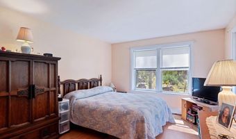 25 Vail Rd, Barnstead, NH 03225