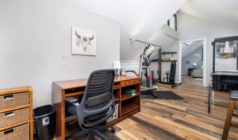 206 New Rd, Avon, CT 06001