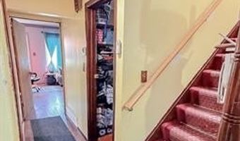 15257 PARIS St, Allen Park, MI 48101