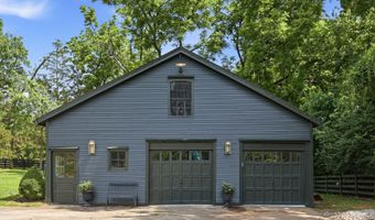 11005 Park Rd, Anchorage, KY 40223