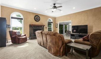 17699 157th Ter, Basehor, KS 66007