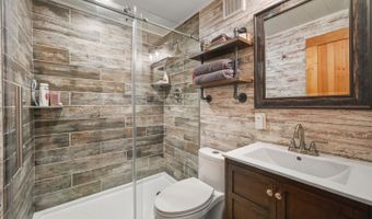 5152 Briar Ridge Dr, Aurora, IN 47001