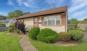 3422 Great Neck Rd, Amityville, NY 11701