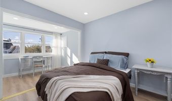 152 Tuckerman Ave 10, Middletown, RI 02842