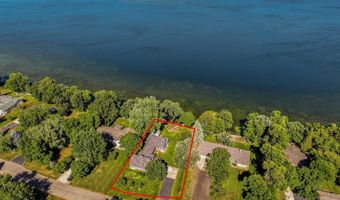 1301 Geneva Dr, Alexandria, MN 56308