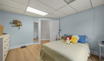 49 Arnold St, East Providence, RI 02915