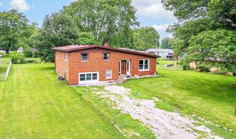 2420 E 40th St, Anderson, IN 46013