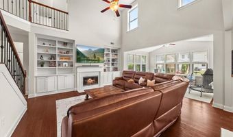 337 Spotted Ridge Cir, Woodstock, GA 30188