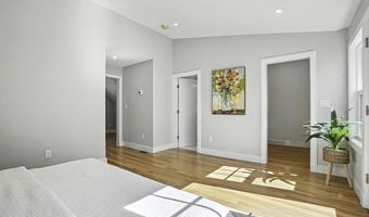 16 Pinehurst St, Boston, MA 02131