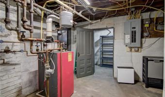 1704 Birch St, Eau Claire, WI 54703