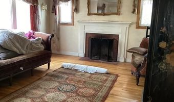 111 Aster St, Warwick, RI 02888