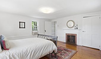 313 Berlin Rd, Bolton, MA 01740