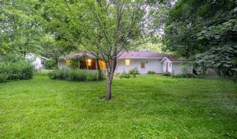 5905 Malabar Ln, Madison, WI 53711