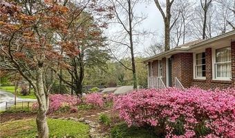 983 Hills Dr, Decatur, GA 30033