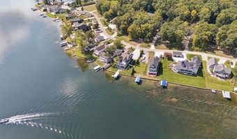 16295 Whitehead Dr, Argentine, MI 48451