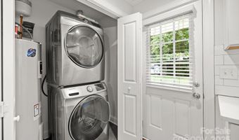 3207 Edsel Pl, Charlotte, NC 28205