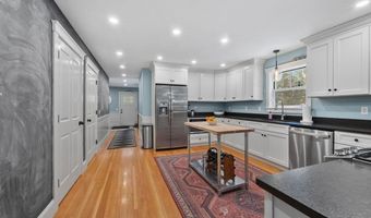 15 Thundermist Rd, Bar Harbor, ME 04609