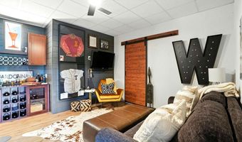 430 Carlyle Dr, North Liberty, IA 52317