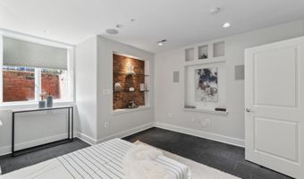 652 L St NE 1, Washington, DC 20002