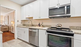 3259 SUTTON Pl NW D, Washington, DC 20016