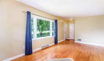 3425 Woodland St, Ames, IA 50014