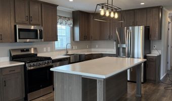 3287 Lakeland Dr, Arcadia, MI 49613