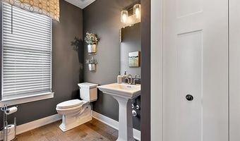 6167 N Trailwoods Dr, Ann Arbor, MI 48103