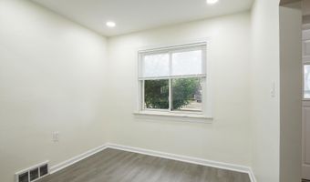 9250 Rosedale Blvd, Allen Park, MI 48101