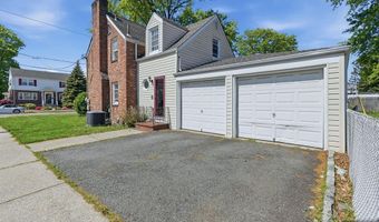 2 Lloyd Pl, Belleville, NJ 07109