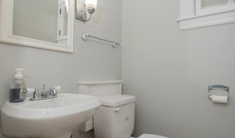 369 Ohio St, Bangor, ME 04401