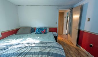 12 Lambert Ave, Augusta, ME 04330