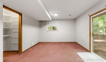 11121 Timberline Dr, Allendale, MI 49401