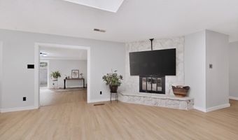 2704 Palo Alto Dr NE, Albuquerque, NM 87112