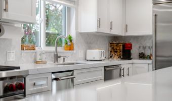 129 Santa Cruz Ave, Aptos, CA 95003