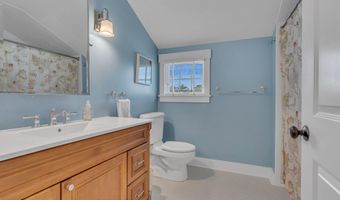 35 Bristol Pl, Bay Head, NJ 08742