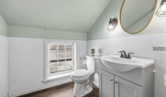 410 6th Ave, Amana, IA 52203