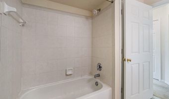 1112 Addington Ln, Ann Arbor, MI 48108