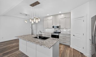 207 Lindsey Ave, Adair, OK 74330