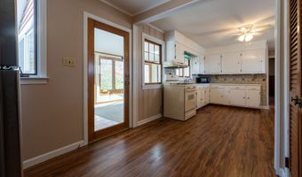 10 Upper Woodland Ter, Columbia, CT 06237