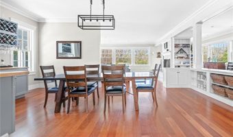 116 Nayatt Rd, Barrington, RI 02806
