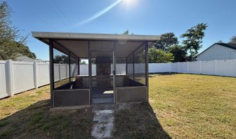 208 CENTER ST St, Auburndale, FL 33823