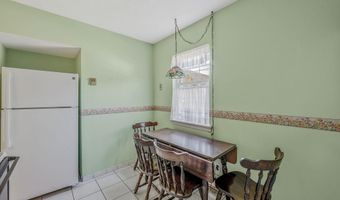 47 Harbor N, Amityville, NY 11701