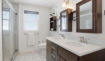 212 Lexington Ave, North Providence, RI 02904